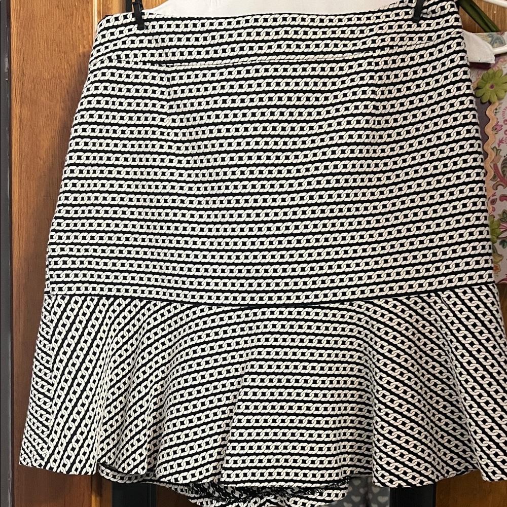 Banana Republic Black and White Mini Skirt